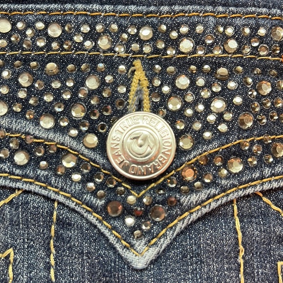 👖True Religion Dark Blue Straight Leg Jean Women size 26 W/ Crystal Emblishment - Picture 10 of 16